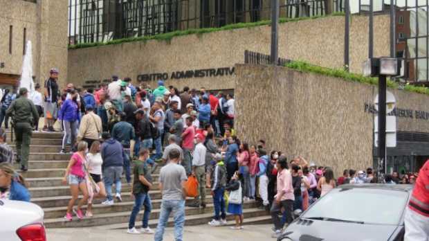 No salga a buscar ayudas a la calle, la Alcaldía de Manizales las distribuirá