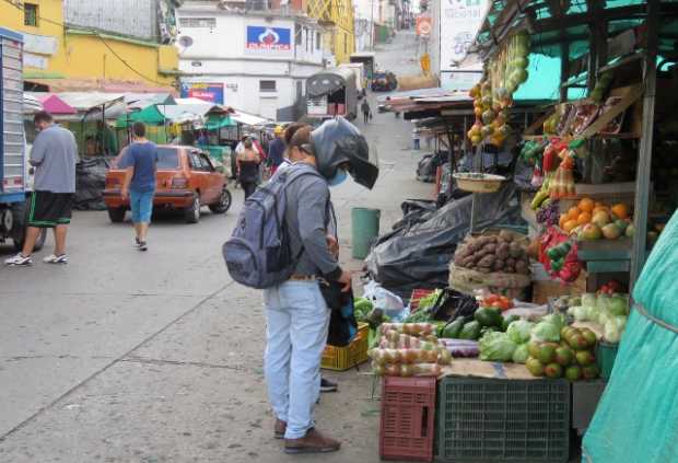 La Galería de Manizales es un sitio escogido por los ciudadanos para abastecerse de productos. 