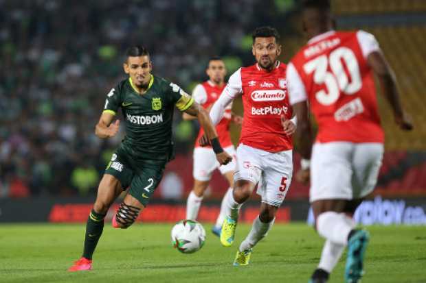 Daniel Muñoz, defensor y capitán de Atlético Nacional, novedad en la convocatoria.