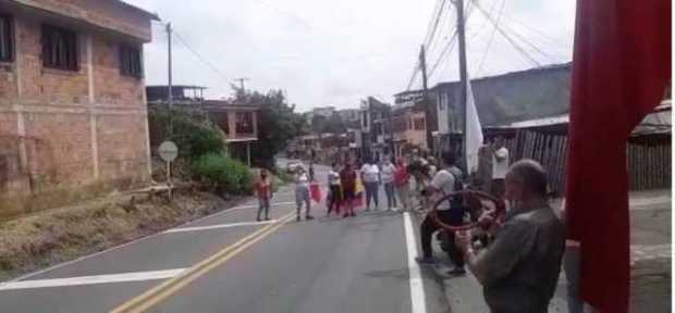 El hambre los hace protestar en Chinchiná 