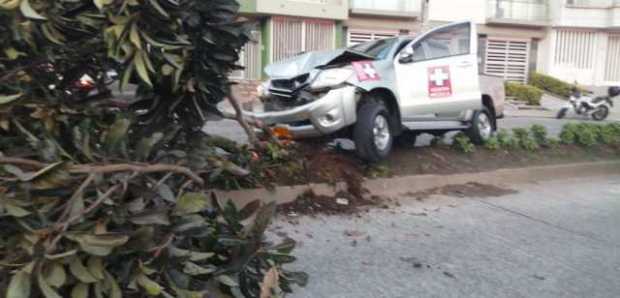 Al conductor se le realiza la prueba de alcoholemia.