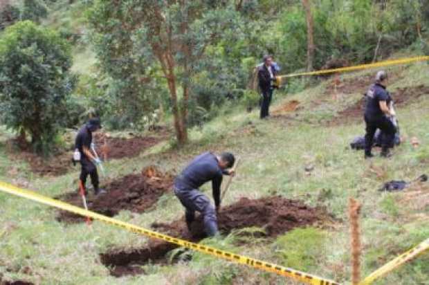 En agosto de 2016, la Fiscalía cumplió con la tercera jornada de exhumación de posibles víctimas de grupos al margen de la ley e