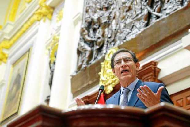 Martín Vizcarra no tuvo respiro con el nuevo Congreso que lo sacó del pode