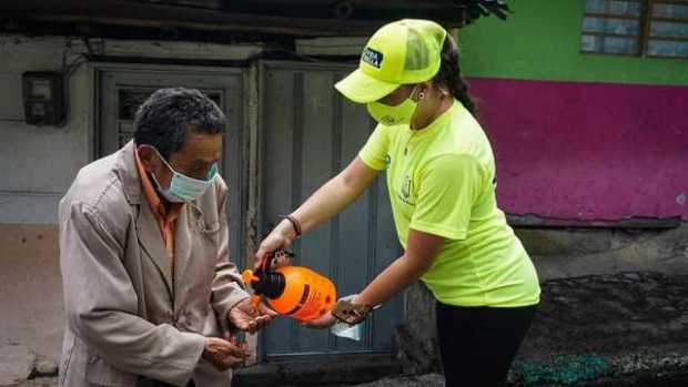 Caldas superó los 14 mil contagios por covid-19: 7.966 están activos Caldas superó los 14 mil contagios por covid-19: 7.966 están activos