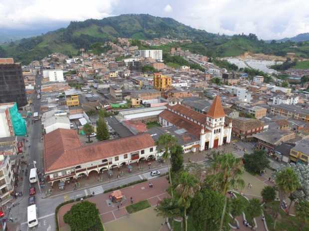 Caldas superó los 18 mil contagios por covid-19: hay 9.918 activos Caldas superó los 18 mil contagios por covid-19: hay 9.918 activos