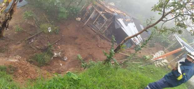 Cuatro casas evacuadas en Riosucio tras deslizamiento