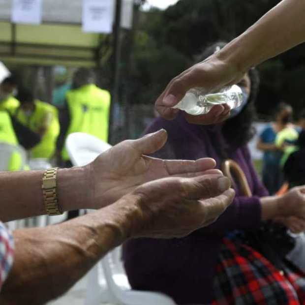 Se recomienda a la ciudadanía continuar las con las medidas de autocuidado como el lavado constante de manos.