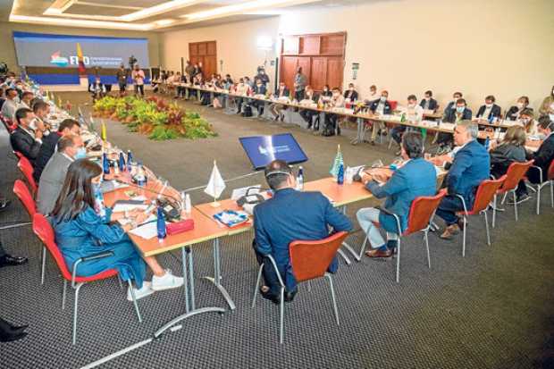 Foto | Freddy Arango I LA PATRIA  El Centro-sur de Caldas tuvo en dos días la presencia del presidente, de gobernadores,