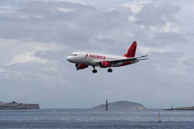 Avianca reiniciará vuelos internacionales desde Colombia el lunes