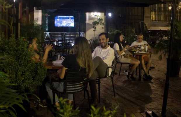 Aunque ya se ven algunos turistas y cartageneros paseando y disfrutando de la belleza de la arquitectura de la histórica ciudad,