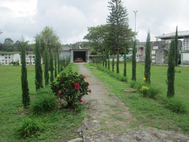 Embellecen el cementerio en Riosucio