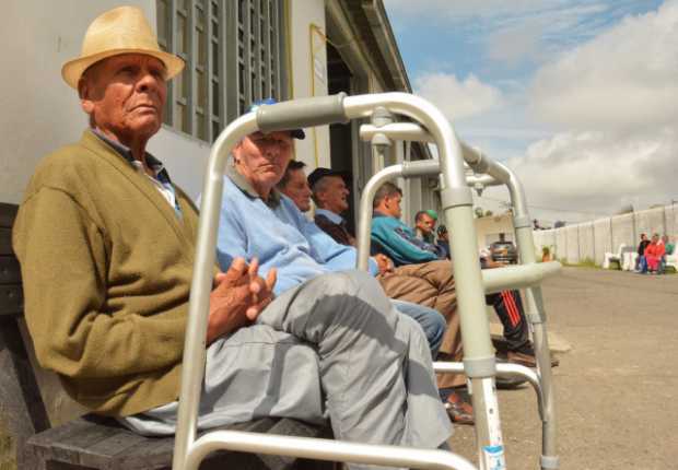 Ancianos en Manizales son atendidos, pero sin convenio