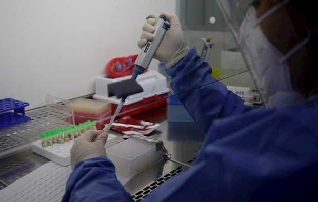 Colombia llega a 829.679 contagios y a 25.998 fallecimientos por covid-19 Colombia llega a 829.679 contagios y a 25.998 fallecimientos por covid-19