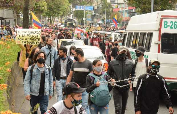 Cientos de personas salieron a las calles a protestar de nuevo