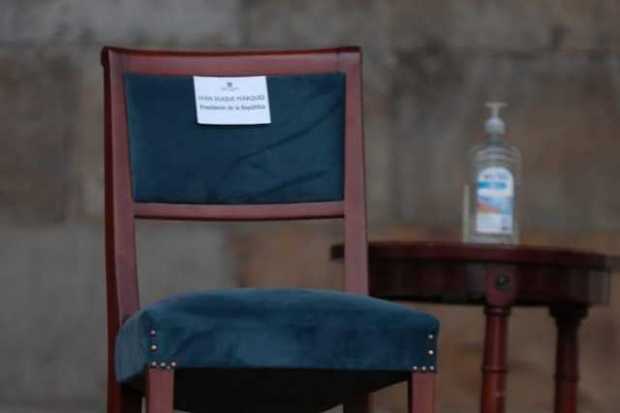 La silla dispuesta para el presidente, Iván Duque.