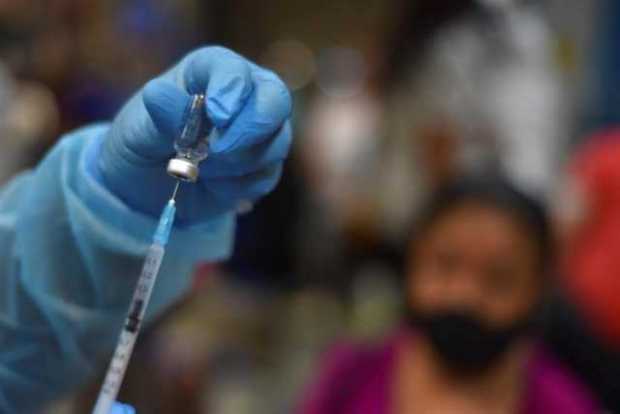 Caldas suma 216 contagios de covid-19, Manizales baja a alerta naranja por ocupación de UCI Caldas suma 216 contagios de covid-19, Manizales baja a alerta naranja por ocupación de UCI