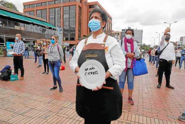 El sector del ocio nocturno convocó ayer a manifestaciones en varias ciudades del país, entre ellas Bogotá y Medellín, para protestar contra los cierres, el toque de queda y la ley seca. El sector del ocio nocturno convocó ayer a manifestaciones en varias ciudades del país, entre ellas Bogotá y Medellín, para prot