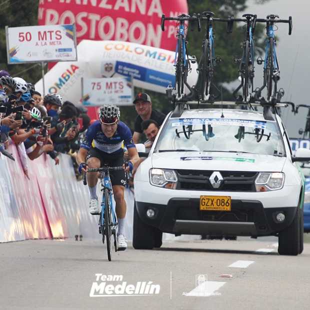 José Hernández, nuevo líder de la Vuelta a Colombia por un segundo de ventaja