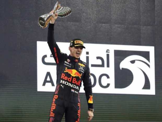 Verstappen, campeón de la Fórmula Uno al ganar en la última vuelta