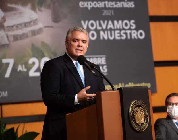 Iván Duque aspira a que el salario mínimo suba un 10,7 % en el 2022