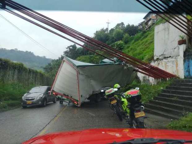 La carrocería quedó destrozada.