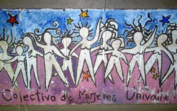 El  Observatorio de Feminicidios de Colombia realiza el seguimiento de casos por medio de un sistema de información de dos categ