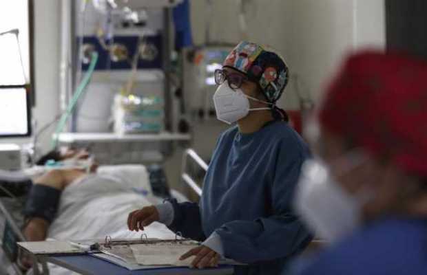 Colombia tiene otras 390 muertes por coronavirus y se aproxima a las 50 mil