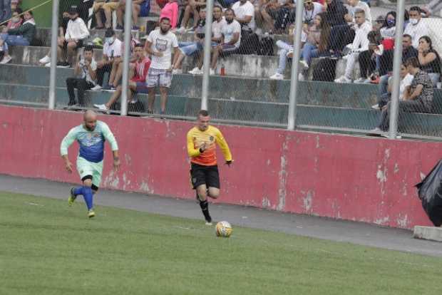 Prohíben público en torneos de fútbol aficionado en Manizales