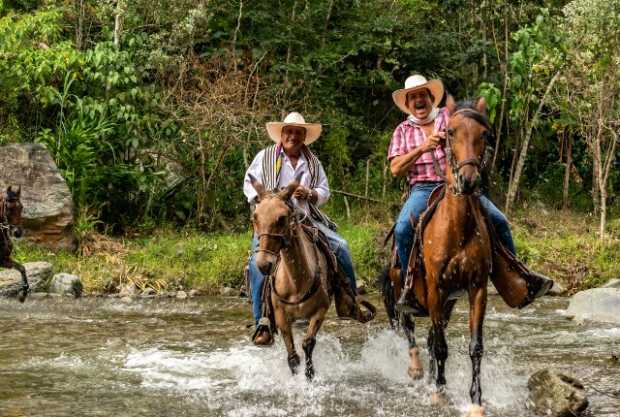 Disfrutar del paisaje a caballo, cabalgatas en Aranzazu
