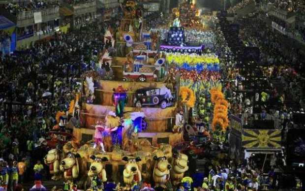 Río se queda sin carnaval por primera vez en su historia
