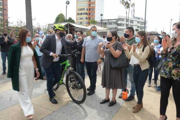 Alcalde de Manizales feliz, promotores aburridos por la suspensión de los procesos de revocatoria