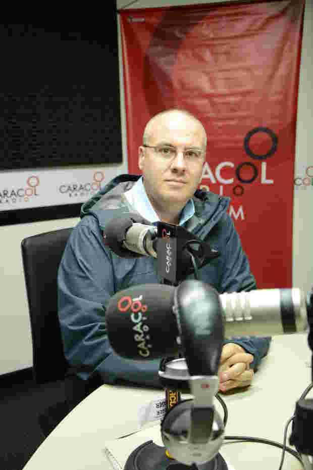 Ricardo Gómez de la Roche renunció a Prensa de la Gobernación para regresar a Caracol Radio