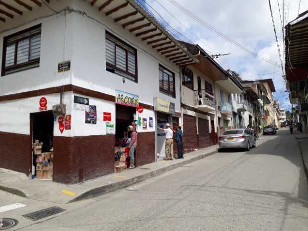 Comerciante hirió a presunto ladrón y policía lo auxilió en Aranzazu