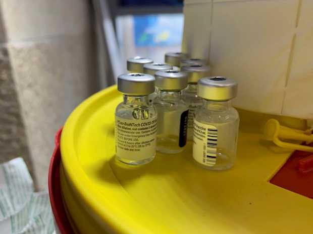 Mecanismo Covax iniciará distribución de 337 millones de vacunas que tiene negociadas
