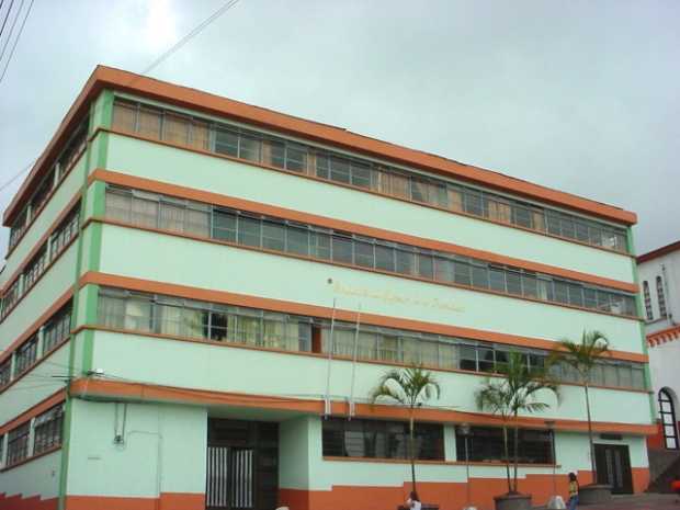 Pagarán servicios públicos a colegios en Pensilvania Pagarán servicios públicos a colegios en Pensilvania