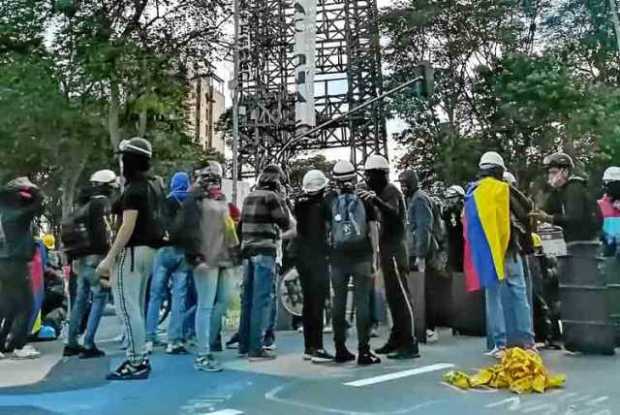 En Manizales las movilizaciones se mantienen. Ayer una manifestación en contra del proyecto de ley antidisturbios que promueve e