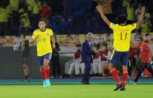 Colombia empata 2-2 en el final y salva un punto de oro ante Argentina