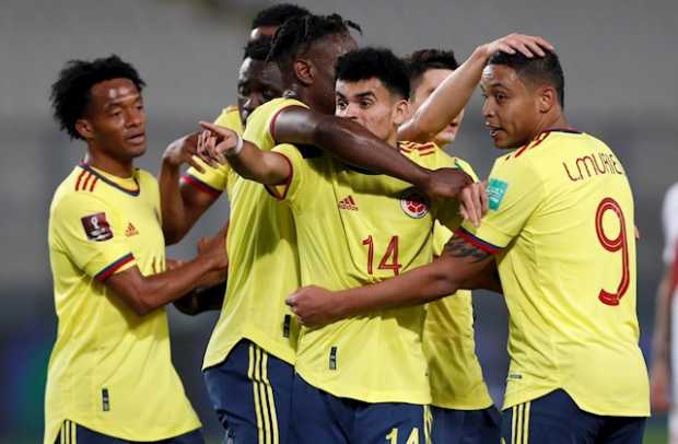 Colombia se rehace con una goleada 0-3 que hunde a Perú
