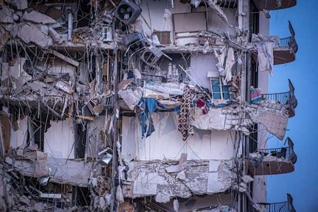 Seis colombianos vivían en edificio desplomado en Miami, según el Gobierno