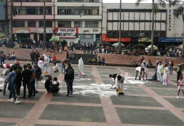 El colectivo Pinta Resiste realiza una toma cultural en la Plaza Alfonso López 