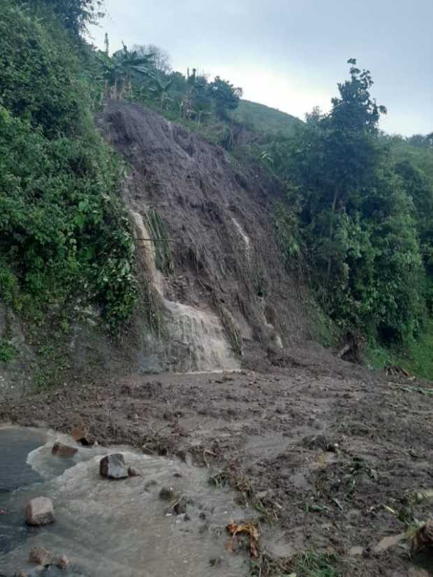 Las fuertes lluvias golpean en zonas urbana y rural de Anserma