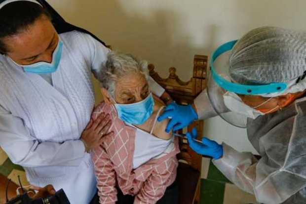 Manizales da el primer paso en etapa II de vacunación contra la covid-19 Manizales da el primer paso en etapa II de vacunación contra la covid-19