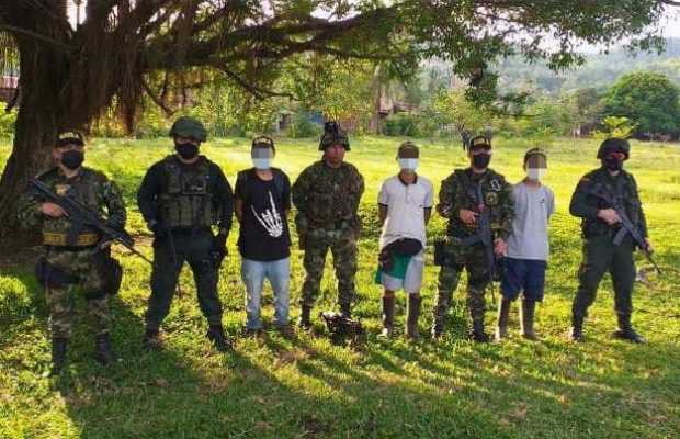 En libertad otros tres jóvenes caldenses que estaban retenidos por Los Caparros