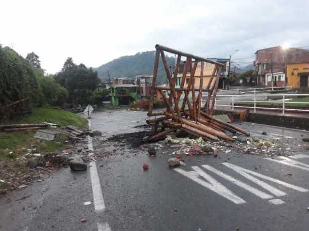 Así se vio el paradero ayer en la mañana.