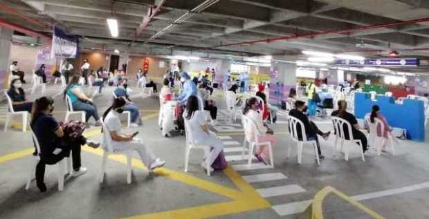 Confa abre inscripción a población entre 65 a 69 años para vacunarse contra la covid-19 Confa abre inscripción a población entre 65 a 69 años para vacunarse contra la covid-19