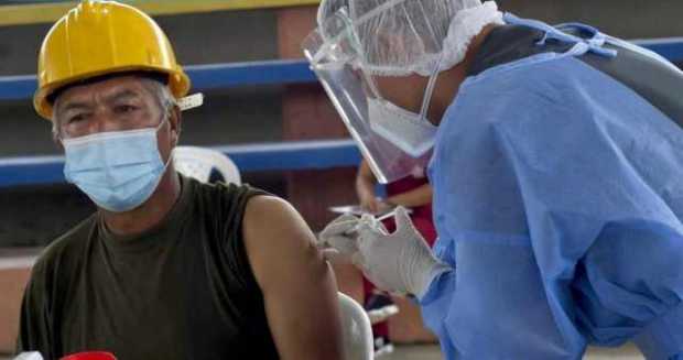 Día récord en vacunación en Colombia contra la covid