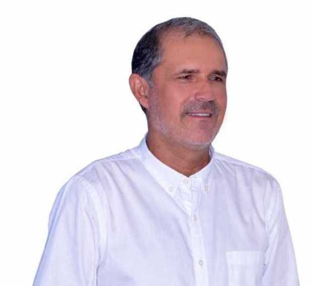 Juan Alberto Pérez Cobus fue alcalde de Victoria entre el 2004 y el 2007 por Cambio Radical, candidato en 2015 a ese cargo con e