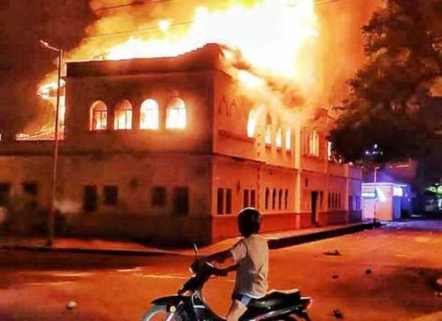 Incendian el Palacio de Justicia de Tuluá