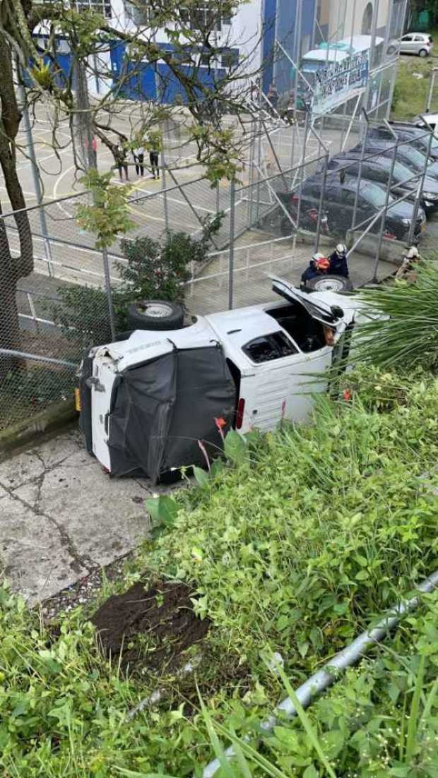 Accidente en vía a Neira. 