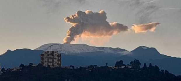 El Volcán Nevado del Ruiz se mantiene en nivel de actividad Amarillo